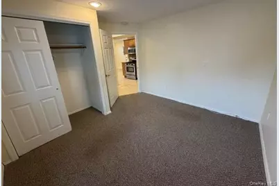 809 N Alleghany Avenue, Lindenhurst, NY 11757 - Photo 9