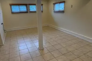 809 N Alleghany Ave, Lindenhurst, NY 11757 - Photo 3