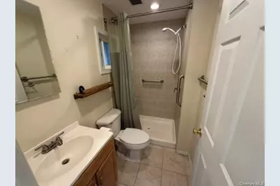 809 N Alleghany Avenue, Lindenhurst, NY 11757 - Photo 15