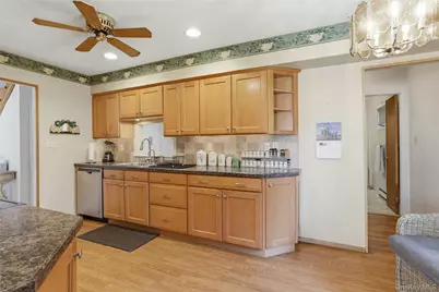12 Kenny Street, Hauppauge, NY 11788 - Photo 9