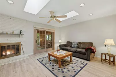 12 Kenny Street, Hauppauge, NY 11788 - Photo 21