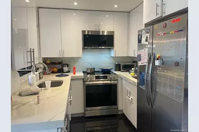 655 Chestnut Street #2nd Fl, Cedarhurst, NY 11516 - Photo 7