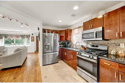 15714 Baisley Boulevard, Rochdale, NY 11434 - Photo 7