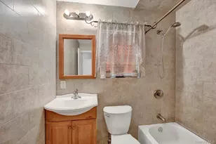 157-14 Baisley Blvd, Rochdale, NY 11434 - Photo 9