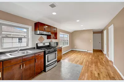 15714 Baisley Boulevard, Rochdale, NY 11434 - Photo 19