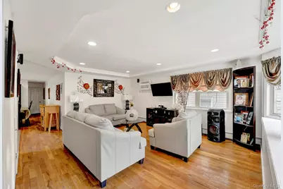15714 Baisley Boulevard, Rochdale, NY 11434 - Photo 3