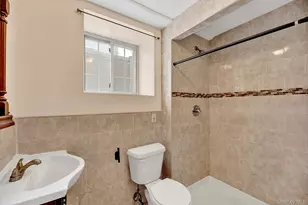 157-14 Baisley Blvd, Rochdale, NY 11434 - Photo 31