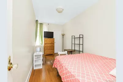 2166 Bronx Park E #6D, Bronx, NY 10462 - Photo 7