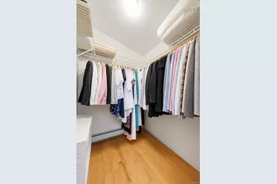 2410 Lodovick Avenue, Bronx, NY 10469 - Photo 23