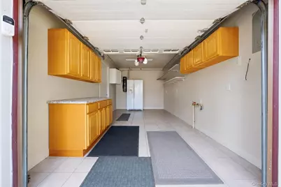 2410 Lodovick Avenue, Bronx, NY 10469 - Photo 31