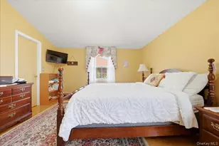 2410 Lodovick Ave, Bronx, NY 10469 - Photo 27