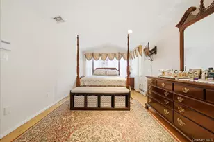 2410 Lodovick Ave, Bronx, NY 10469 - Photo 21