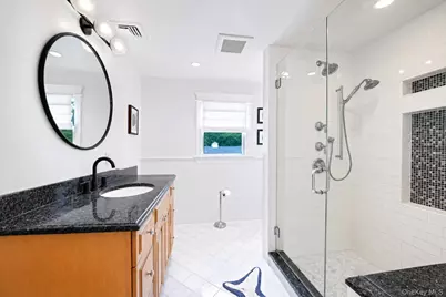 312 Riverside Drive, Riverhead, NY 11901 - Photo 25