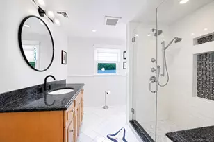 312 Riverside Dr, Riverhead, NY 11901 - Photo 25