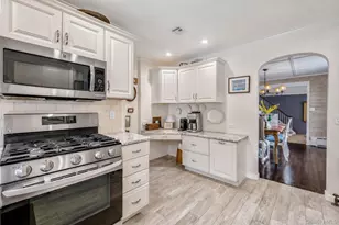 312 Riverside Dr, Riverhead, NY 11901 - Photo 17
