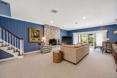 312 Riverside Drive, Riverhead, NY 11901 - Photo 11