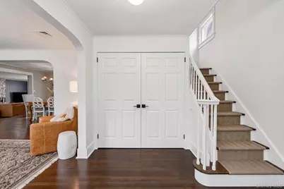 312 Riverside Drive, Riverhead, NY 11901 - Photo 5