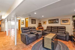71-27 68th St, Glendale, NY 11385 - Photo 17