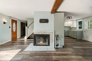 21 Hackberry Ln, Holbrook, NY 11741 - Photo 7