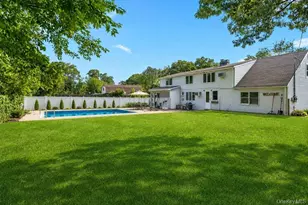 21 Hackberry Ln, Holbrook, NY 11741 - Photo 33