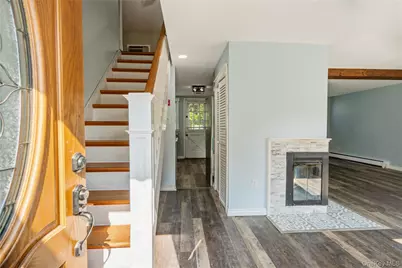 21 Hackberry Lane, Holbrook, NY 11741 - Photo 3