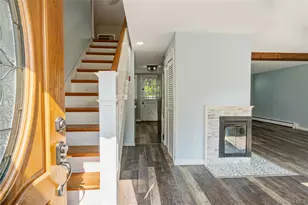 21 Hackberry Ln, Holbrook, NY 11741 - Photo 3