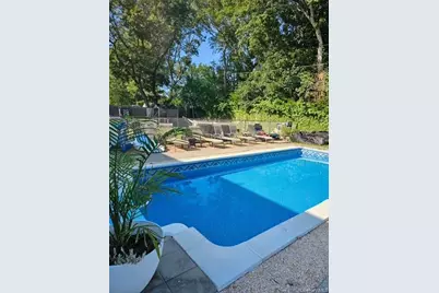 21 Hackberry Lane, Holbrook, NY 11741 - Photo 31