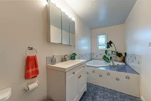234 Grand Ave, Lindenhurst, NY 11757 - Photo 11
