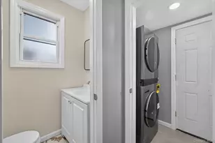 105-13 133rd St, Richmond Hill, NY 11419 - Photo 7