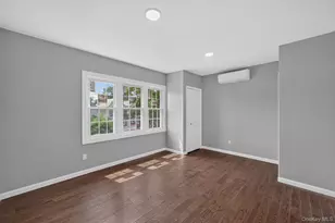 105-13 133rd St, Richmond Hill, NY 11419 - Photo 11