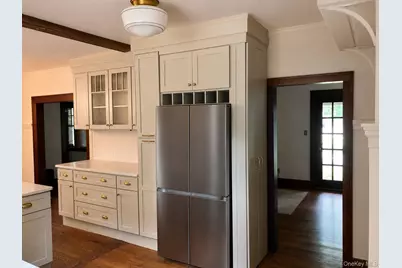 264 Ehrhardt Road, Pearl River, NY 10965 - Photo 5
