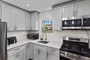 534 Warwick St, Brooklyn, NY 11207 - Photo 9