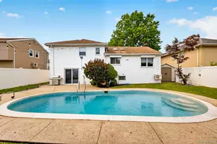 1822 Kent St, Westbury, NY 11590 - Photo 25