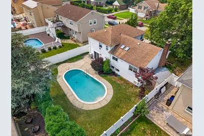 1822 Kent Street, Westbury, NY 11590 - Photo 35