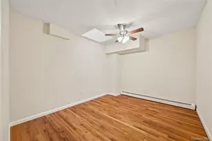 10 Pennyfield Ave, Bronx, NY 10465 - Photo 11