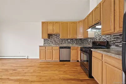 10 Pennyfield Avenue #5C, Bronx, NY 10465 - Photo 7