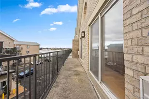 10 Pennyfield Ave, Bronx, NY 10465 - Photo 21