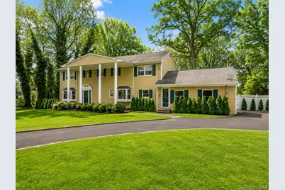 5 Linda Court, Oyster Bay, NY 11771 - Photo 3