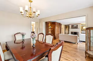 5 Linda Ct, Oyster Bay, NY 11771 - Photo 9
