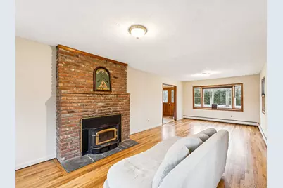 5 Linda Court, Oyster Bay, NY 11771 - Photo 11