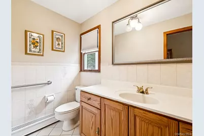 5 Linda Court, Oyster Bay, NY 11771 - Photo 21