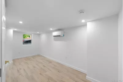 17915 134th Avenue, Jamaica, NY 11434 - Photo 9