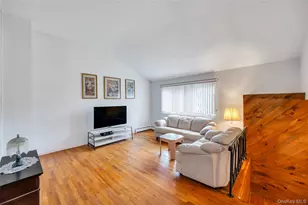 12 Sagebrush Ln, Kings Park, NY 11754 - Photo 9