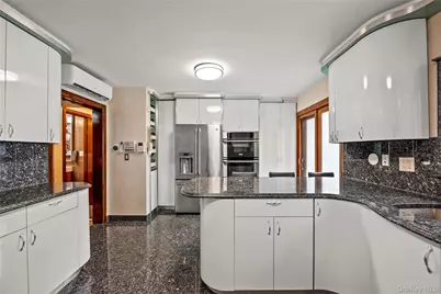 108-42 64th Road, Forest Hills, NY 11375 - Photo 17