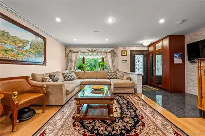 108-42 64th Road, Forest Hills, NY 11375 - Photo 5
