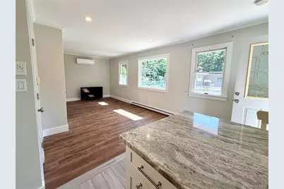 40 Hampton Street, Westhampton Beach, NY 11978 - Photo 9