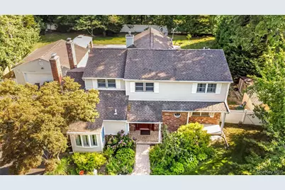 6 Marlon Lane, Hauppauge, NY 11788 - Photo 5