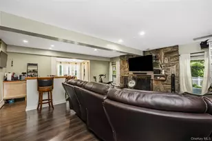 6 Marlon Ln, Hauppauge, NY 11788 - Photo 25