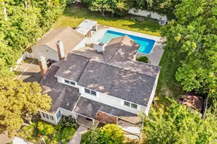6 Marlon Ln, Hauppauge, NY 11788 - Photo 7