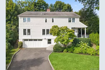 8 Lyons Place, Larchmont, NY 10538 - Photo 3